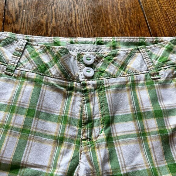 Aeropostale Green White Tan Stripe Shorts Size 3/4 - Picture 4 of 6